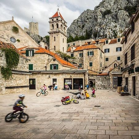 Apartments Joko Omis Exterior photo